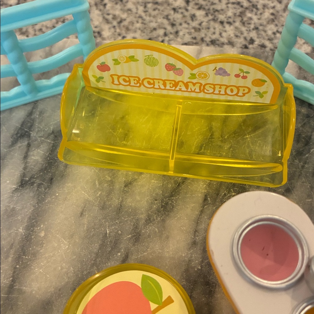 Calico Critters Sylvanian Families Seaside Ice Cream Shop *Missing Pieces* - Picture 11 of 11